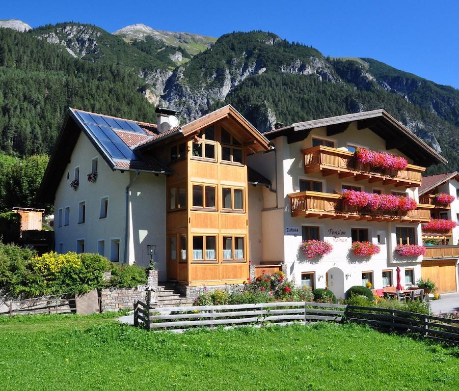 Pension Roman Pettneu am Arlberg Exterior photo